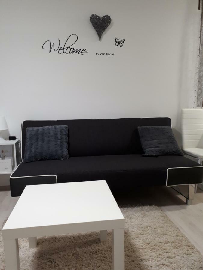 Studio Apartman Marija Apartment ซาเกร็บ ภายนอก รูปภาพ